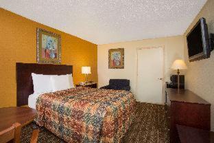 Days Inn By Wyndham Chester Bilik gambar